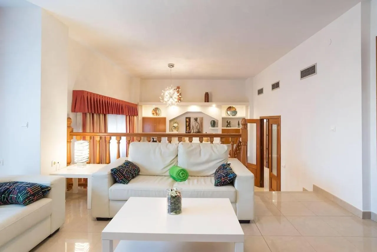 Livemalaga Terrace & Beach Grand House